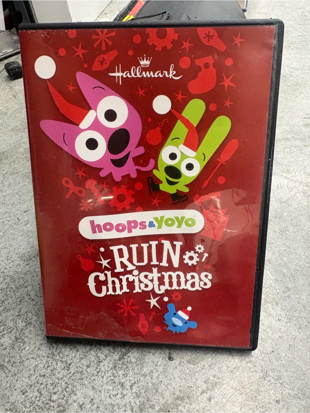 Hoops & and Yoyo Ruin Christmas (DVD, 2011) ~ And Piddles Too ~ Hallmark